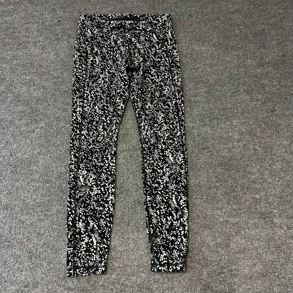 Lululemon Leggings Womens Size 4 Black White Dot High Rise Athletic Pockets